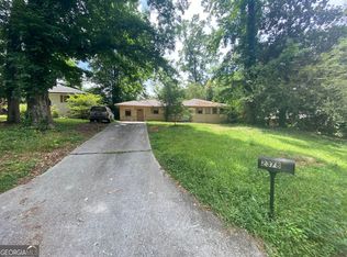 2378 Green Forrest Dr, Decatur, GA 30032