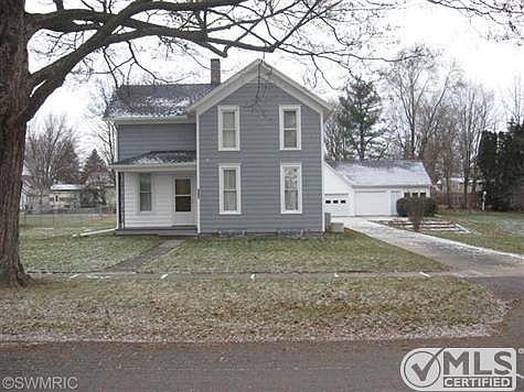 1st image of 310 E Everett St