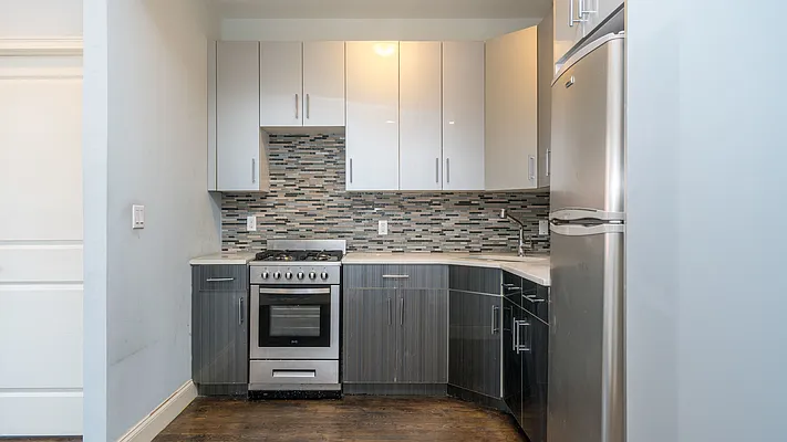 Rented by Nooklyn NYC LLC | media 17