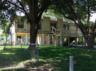 18 Champions Dr, Seguin, TX 78155