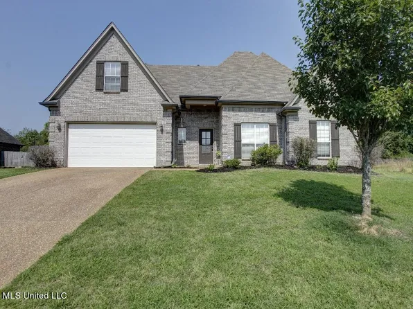 2883 Flora Lee Dr S, Nesbit, MS 38651