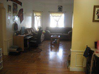 2nd image of 256 Hillside Blvd