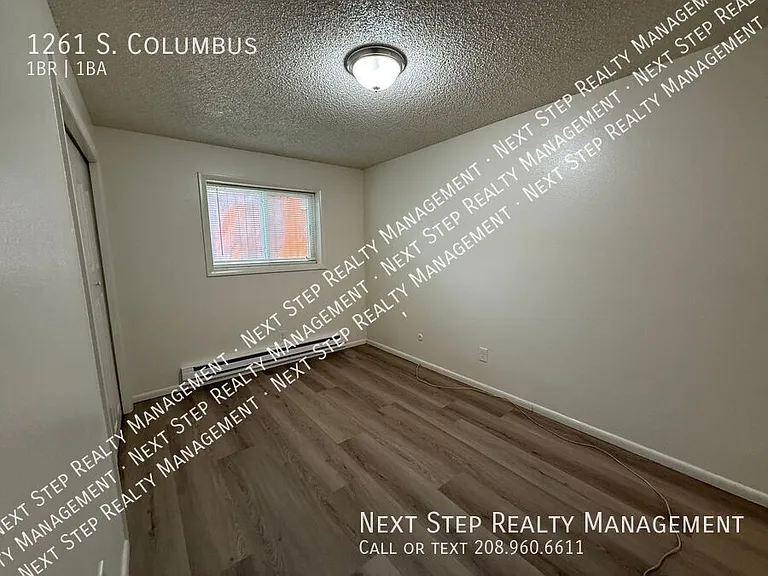 1261 S Columbus St — Photo 7