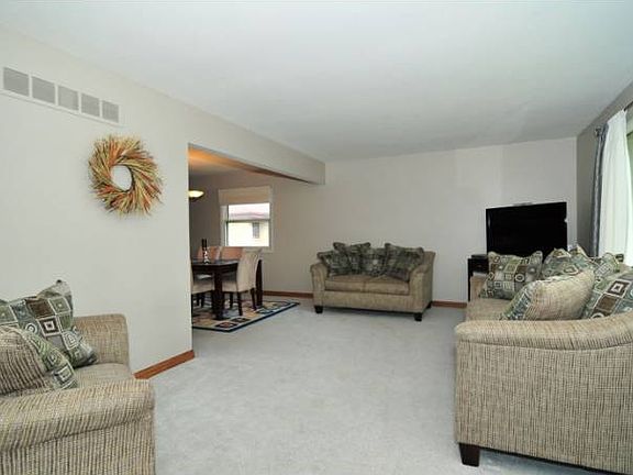 3rd image of 9026 W Grantosa Dr
