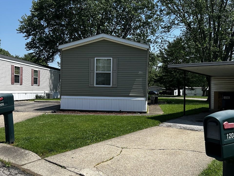 2nd image of 1205 Rushmore Blvd W