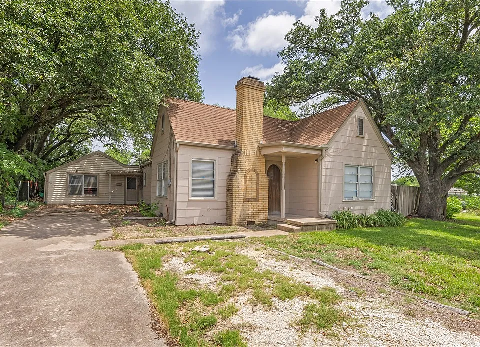 1545 E Wm J Bryan Pkwy