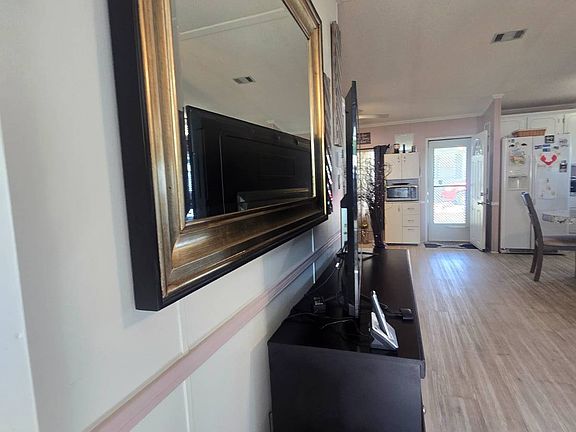 5th image of 2805 SE 110th St #D5