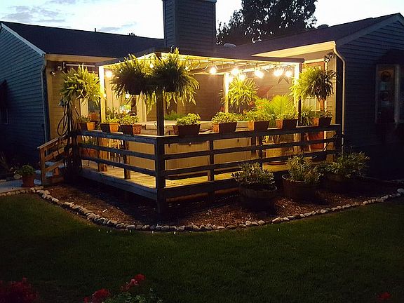2nd image of 9 Sandhurst Cir