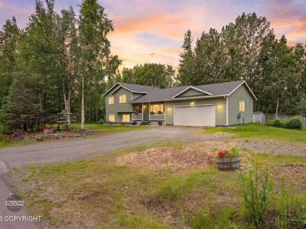 2268 S Amherst Ct, Palmer, AK 99645