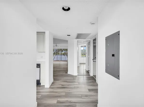 550 SW 138th Ave APT 309K, Pembroke Pines, FL 33027
