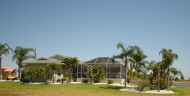 2nd image of 2067 Padre Island Dr
