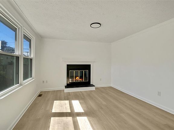 2nd image of 2403 Shell Rd