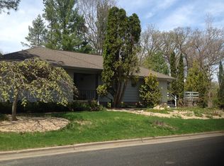 1126 Minocqua Cres, Madison, WI 53705