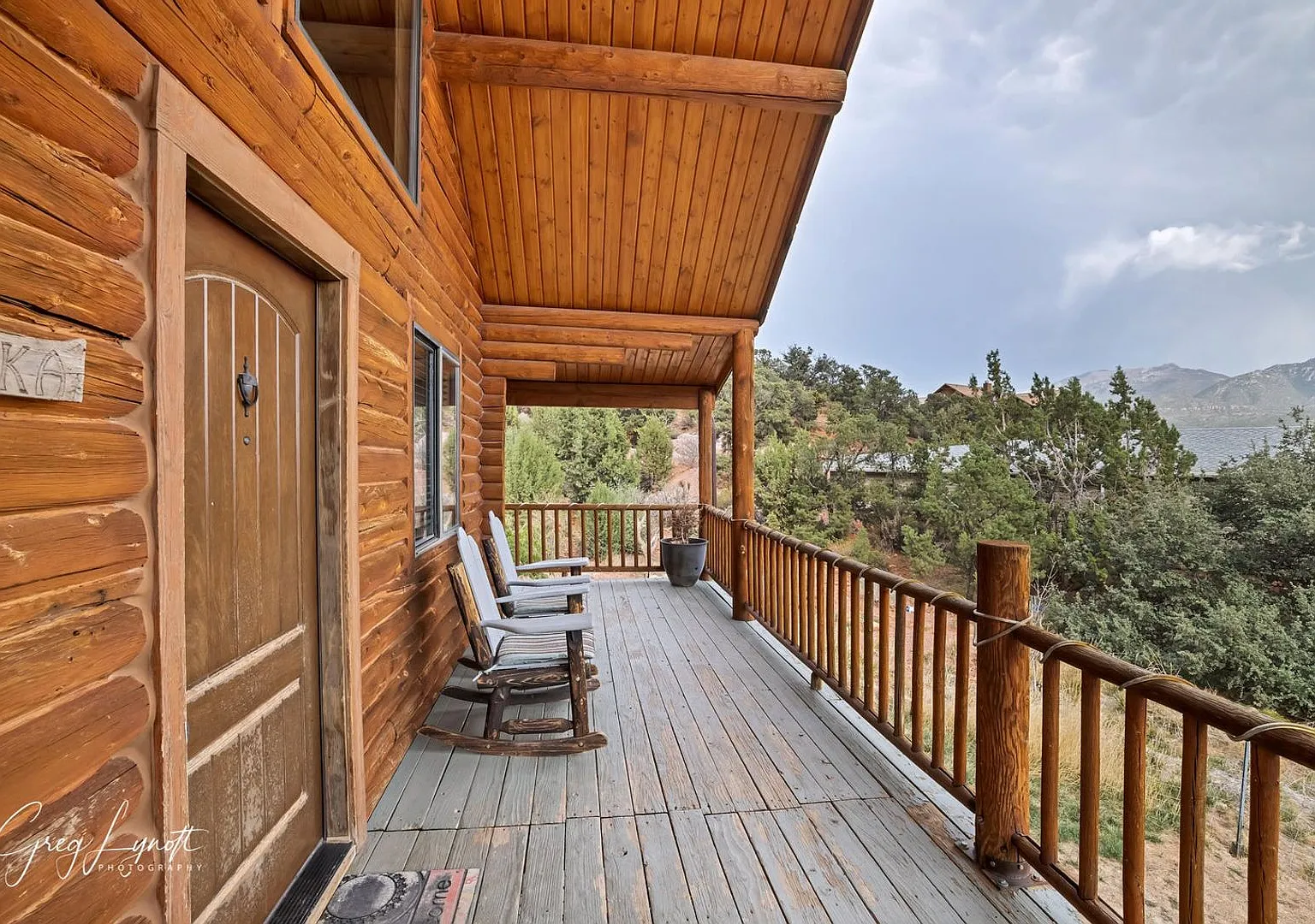 Furnished Mountain living in Central, Utah! — Photo 2