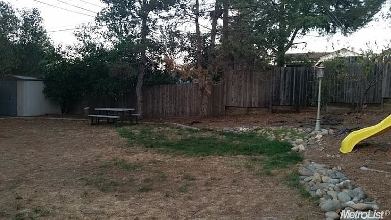 2nd image of 4996 Hillhurst Dr
