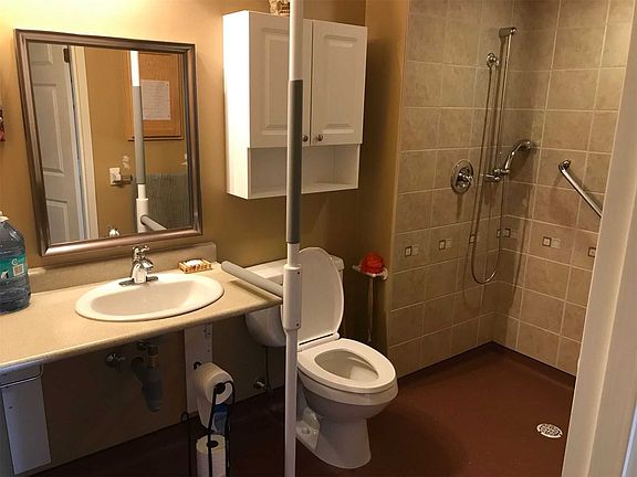 5th image of 240 Chapel St #427