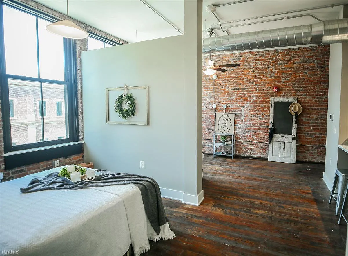 2nd Street Artist Lofts — Photo 2