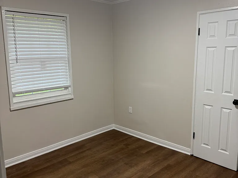 302 Mamie St — Photo 14