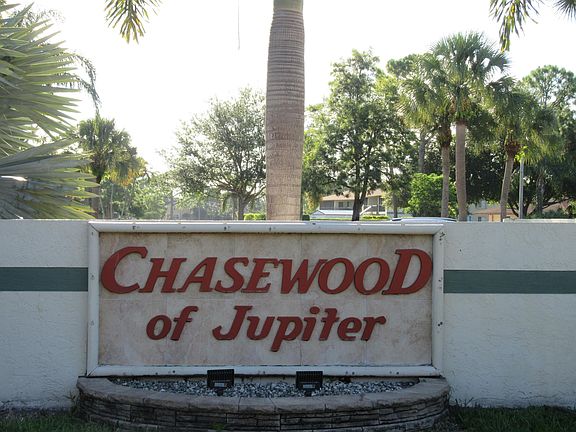 2nd image of 6328 Chasewood Dr APT A