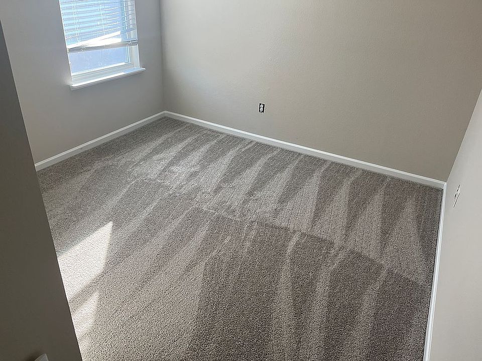 2nd image of 115 College St