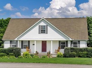 724 Everville Dr, Livingston, TN 38570