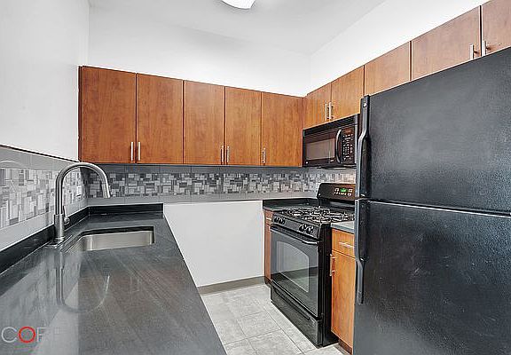 4th image of 68 Bradhurst Ave APT 7L