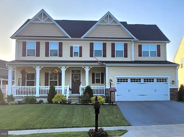 100 Grayhawk Way S, Mechanicsburg, PA 17050