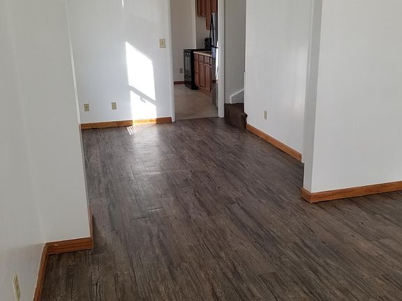 5th image of 645 Forest Dr