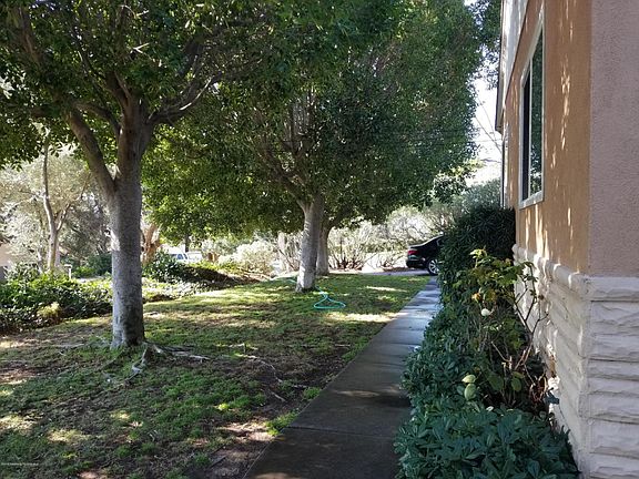 2nd image of 2431 Fairmount Ave