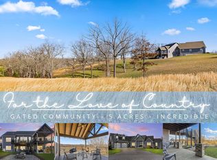 39 Twin Cavern Trl, Reeds Spring, MO 65737
