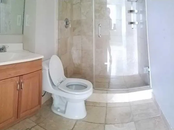 9440 W Bay Harbor Dr APT 3B, Bay Harbor Islands, FL 33154