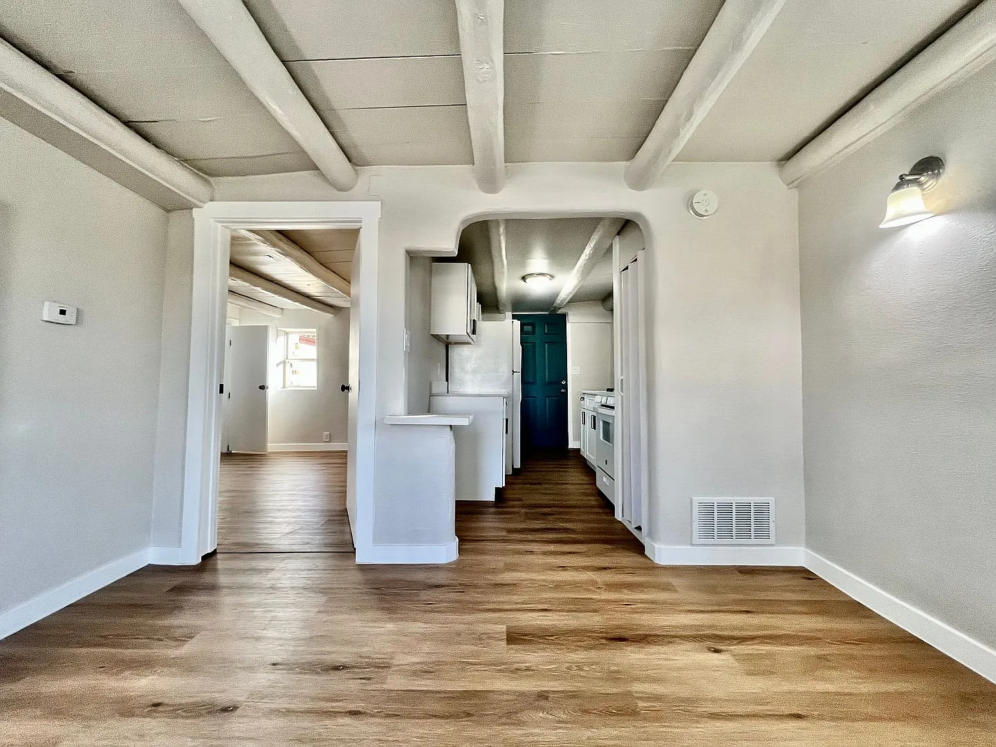 422 Towner — Photo 3
