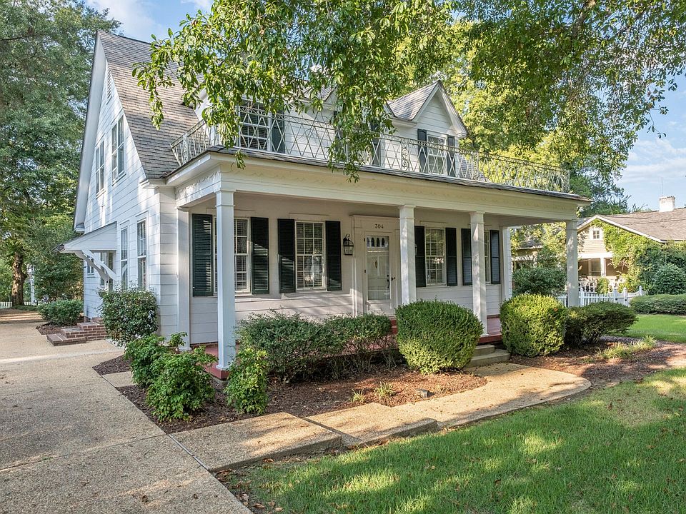 1st image of 304 Greensboro St