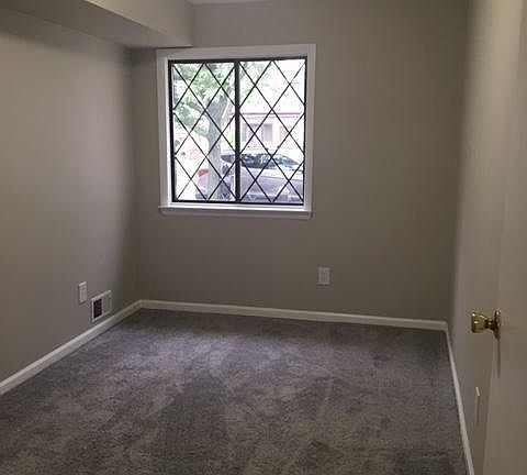 4th image of 182 Russek Dr
