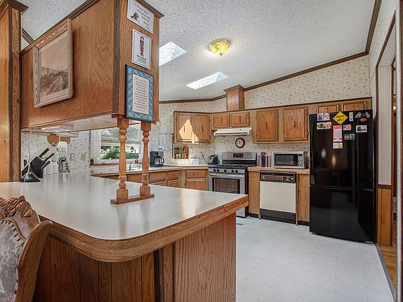 5th image of 1886 Allen Rd
