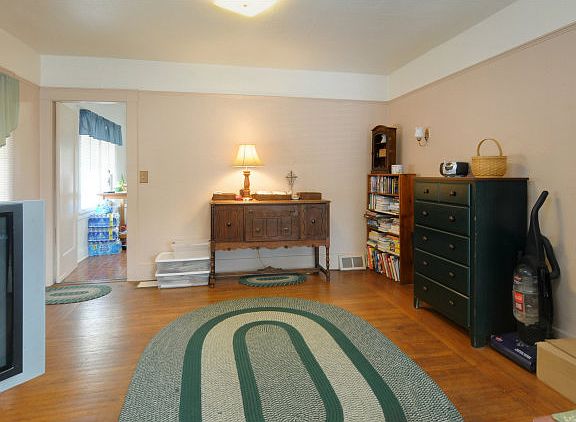5th image of 651 Park Ct