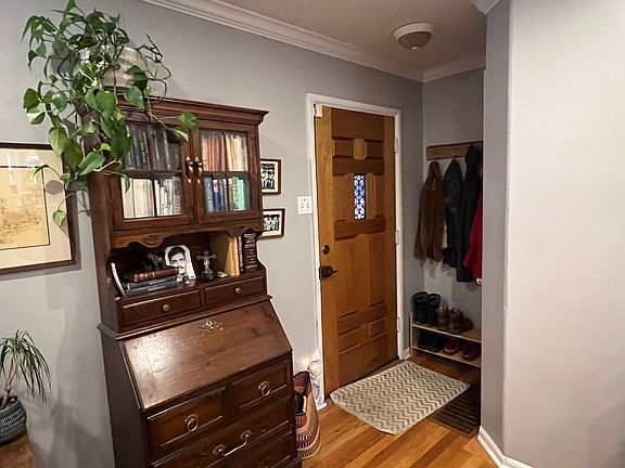 4th image of 2054 E Hollywood Ave