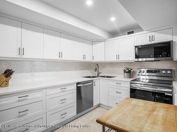 5th image of 223 Atlantic Ave APT 4D