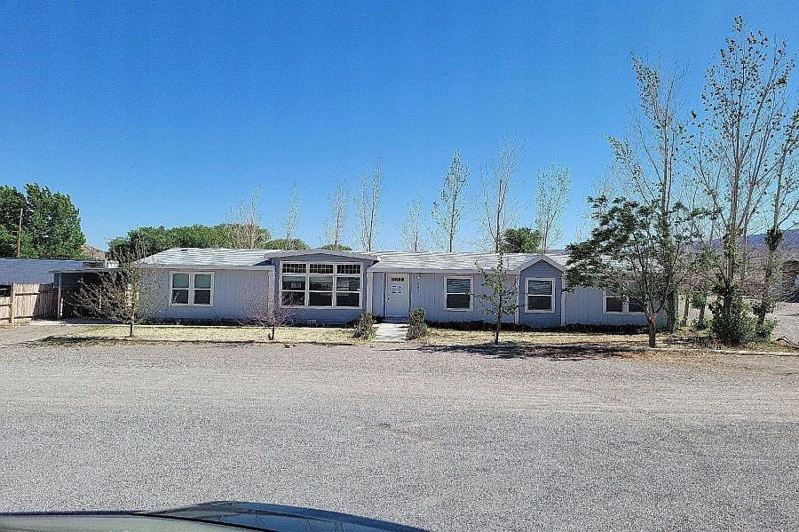 1st image of 440 Olive St