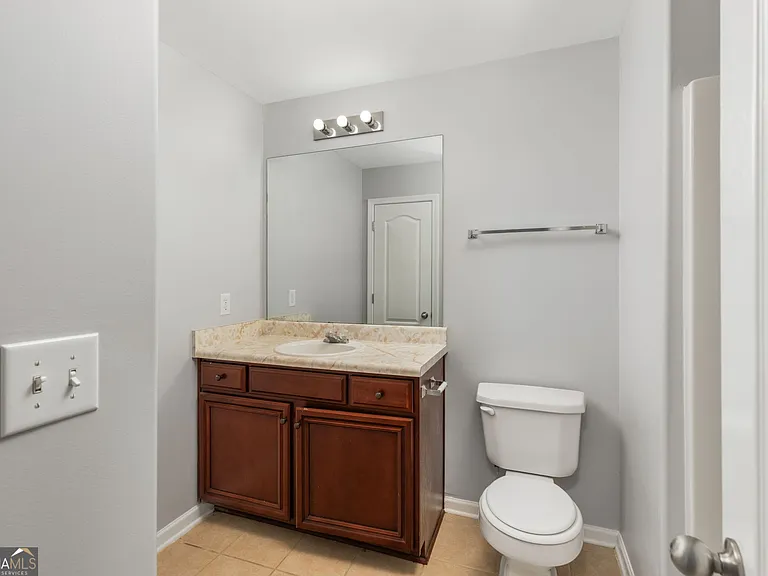 168 Summer Grove Ln — Photo 34