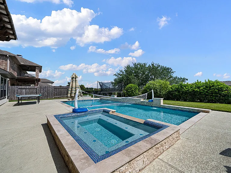 4627 Miramar Dr — Photo 44