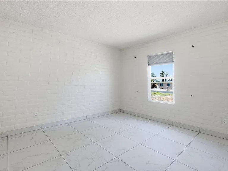 7530 E Stella Rd — Photo 18