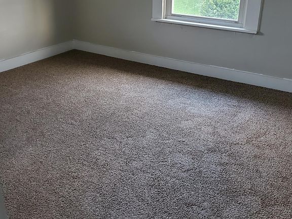 5th image of 1023 Clover St #1025