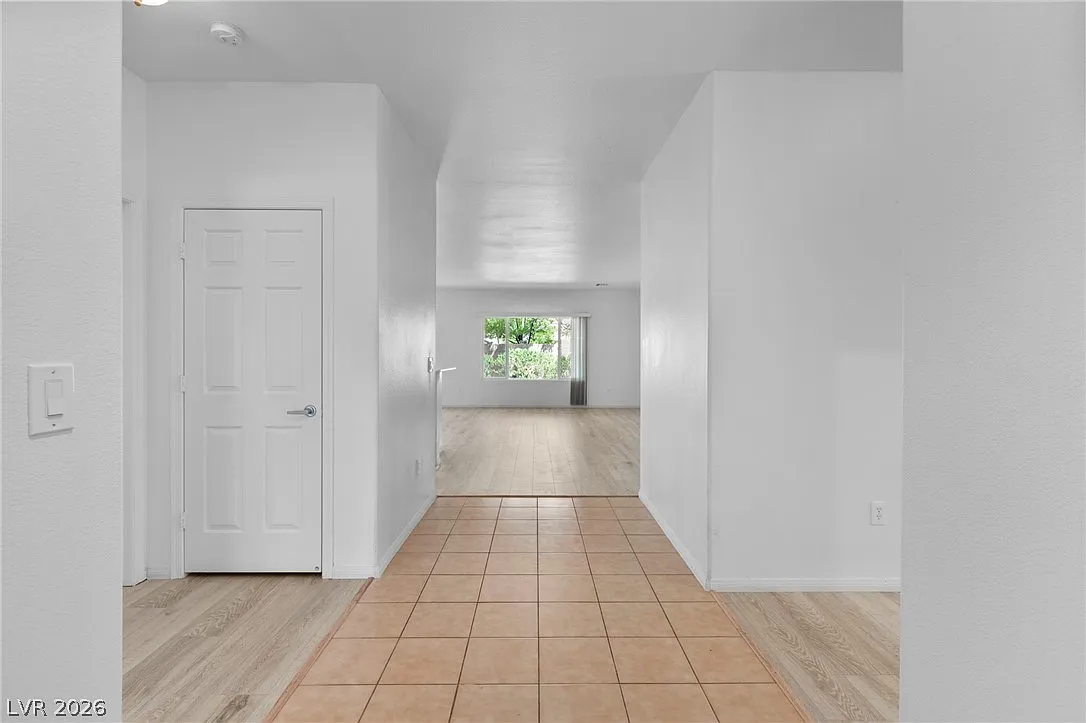 2 bed, 2.0 bath, 1712 sqft, $1,995 — Photo 4