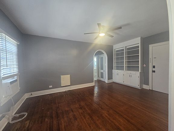 3rd image of 725 Broadway St #11456716