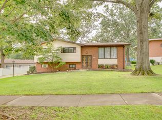 9210 Lavant Dr, Saint Louis, MO