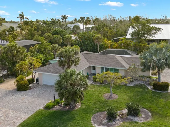 9428 Moonlight Dr, Sanibel, FL 33957