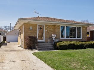 7162 N Ozark Ave, Chicago, IL