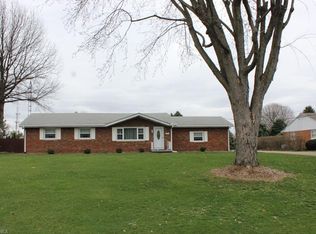 4944 Sharonwood Ave NW, Canton, OH