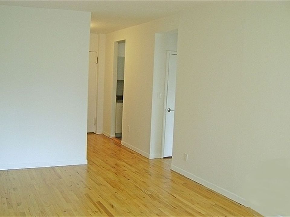 1st image of 215 E 77th Street 6c #6C